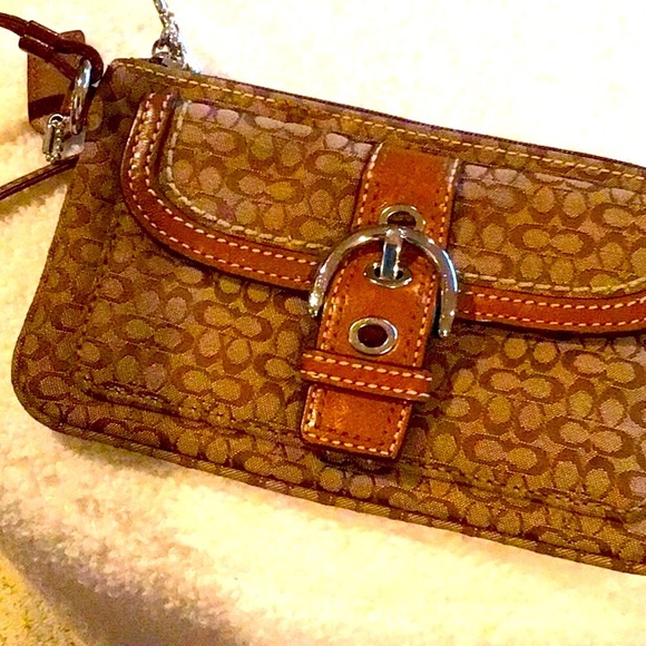 COACH WRISTLET - Picture 2 of 6